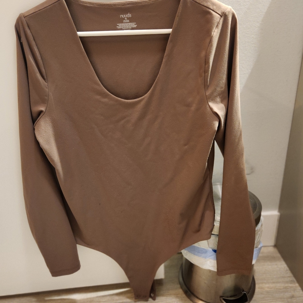 Nuuds scoop neck bodysuit